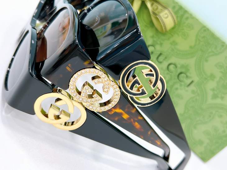 Picture of Gucci Sunglasses _SKUfw79566919fw